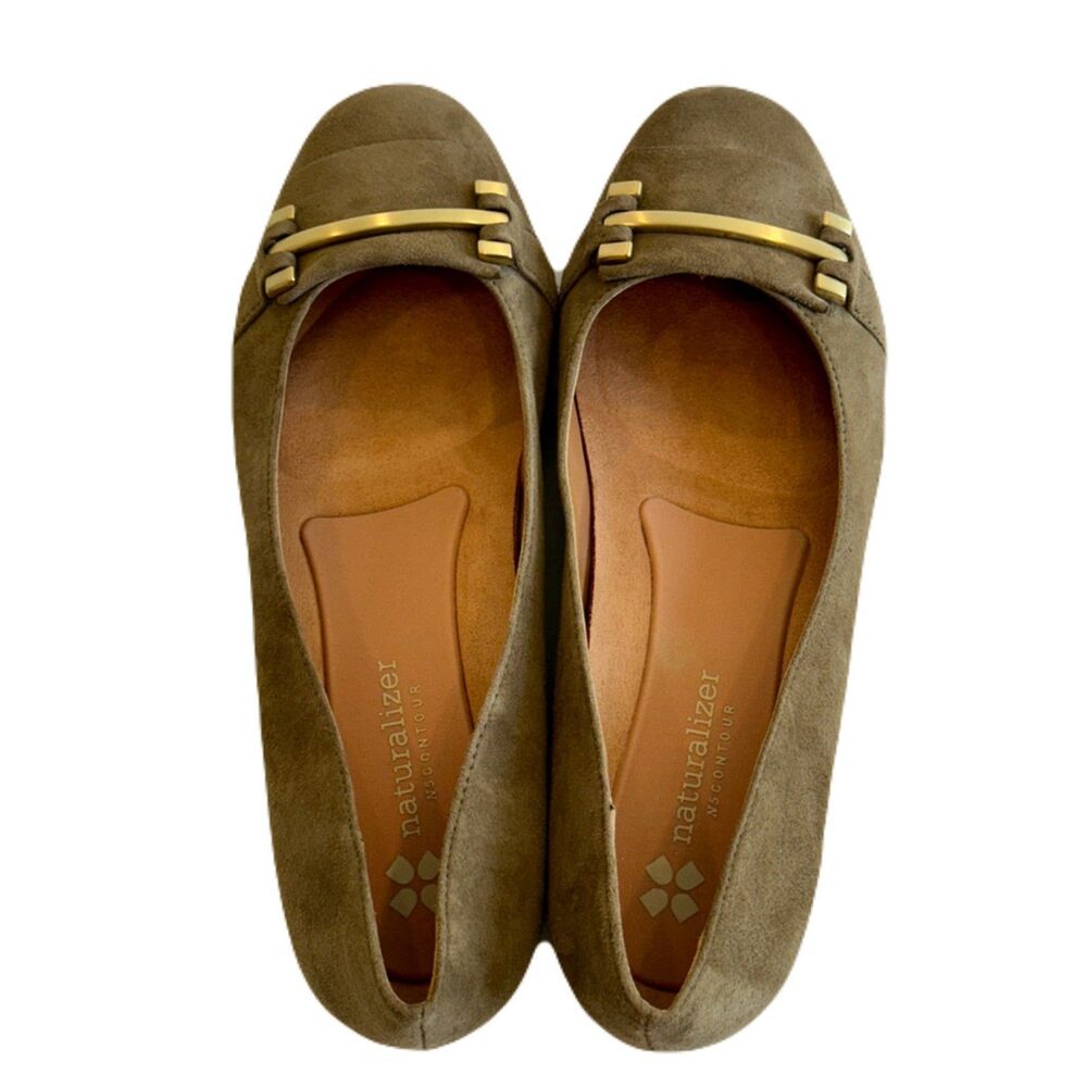 Naturalizer Suede Loafer Flats Light Brown Size 7W Gold Hardware